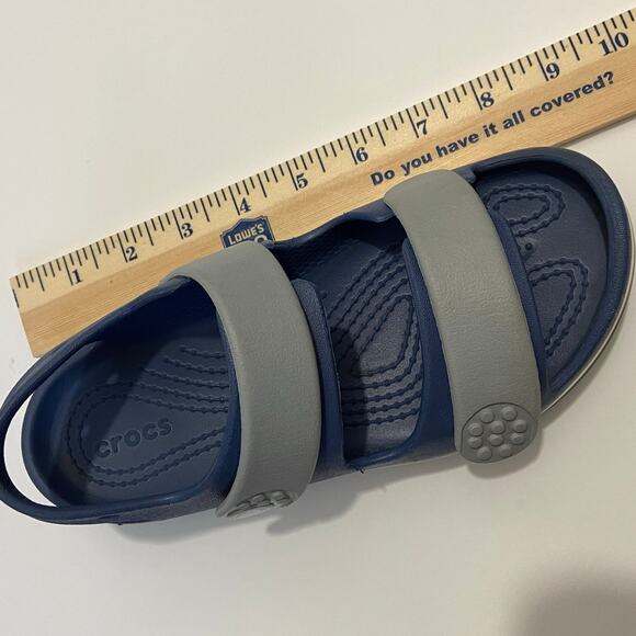 Crocs j2 Crocband Cruiser Sandal US Size 2 - Picture 8 of 9